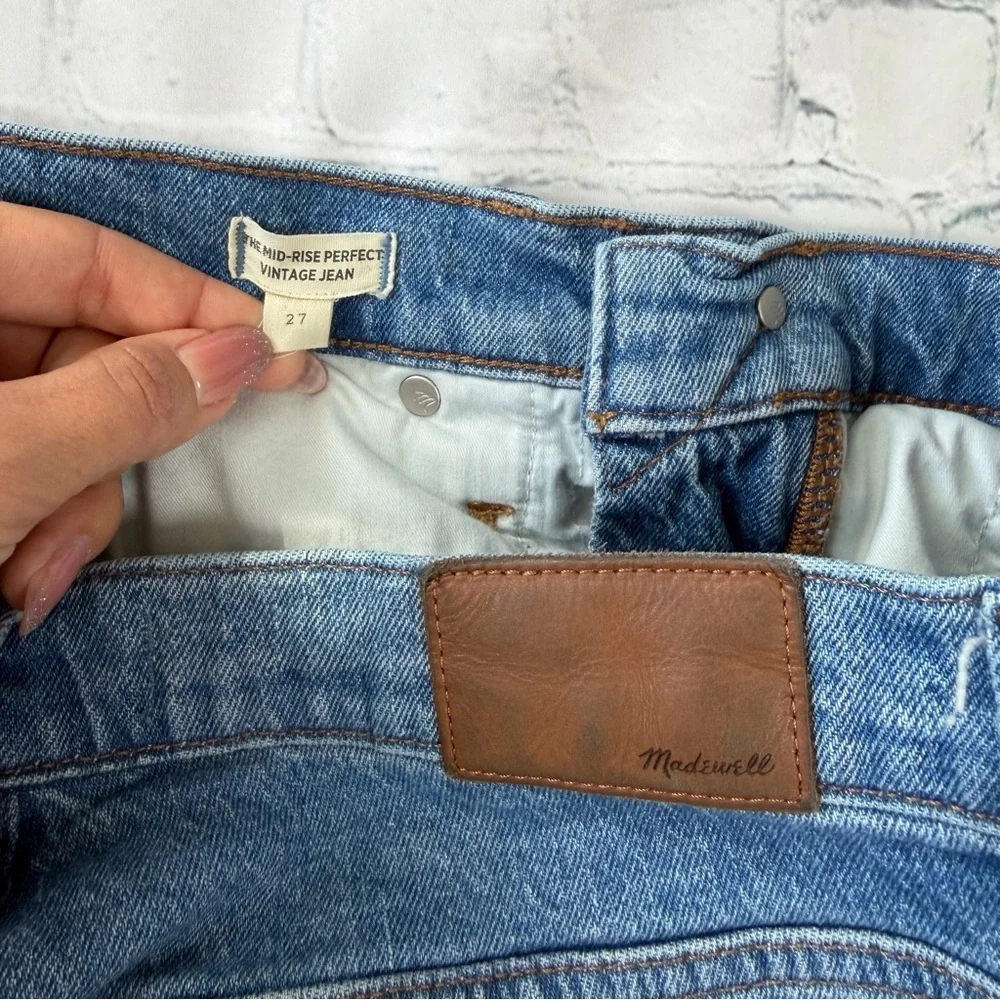 ✅ Madewell Light Blue Mid-Rise Perfect Vintage Jean frayed hem Size 27